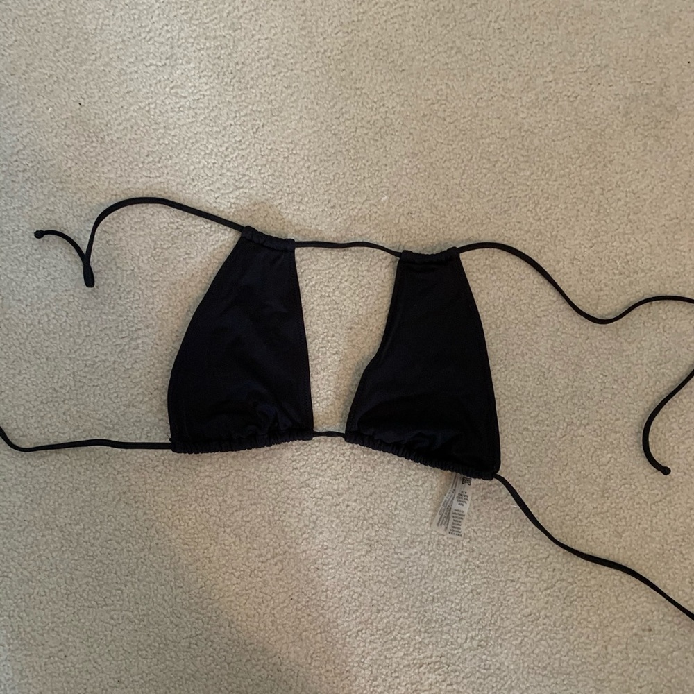 Black bikini top